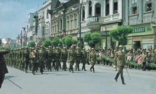 Marosvásárhely:magyar honvédek felvonulása.1940 szeptember 10
