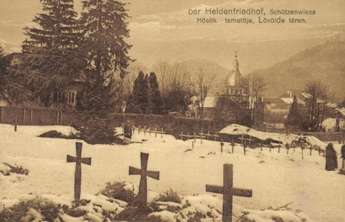 Brassó:magyar és német hősök temetője a Lövölde téren,1916.